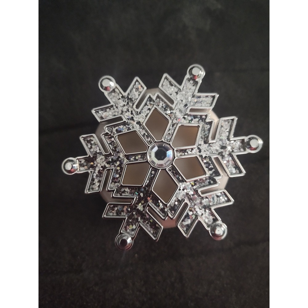 Bath & Body Works Silver Glitter Snowflake Car Fragrance Vent Clip Holder